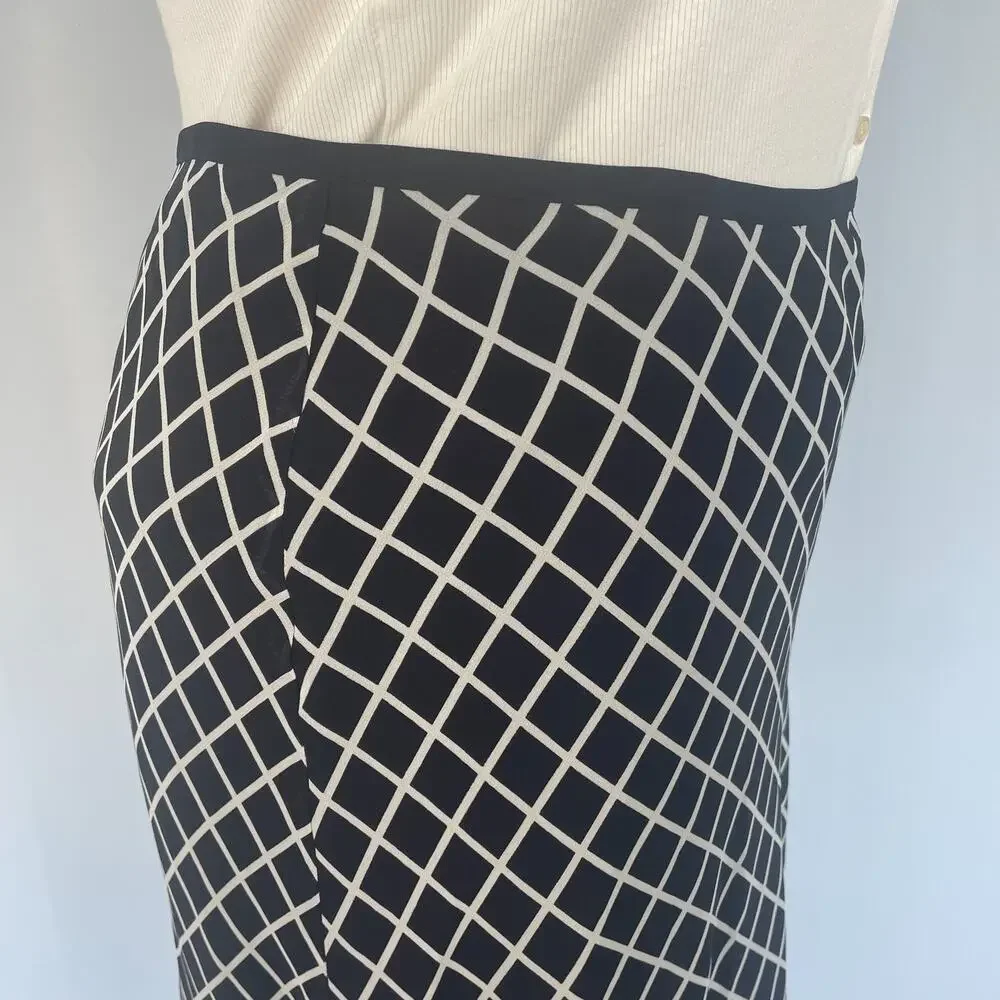 Jones New York Skirt Size 14 Navy White Windowpane Minimal Chiffon Flowy Office